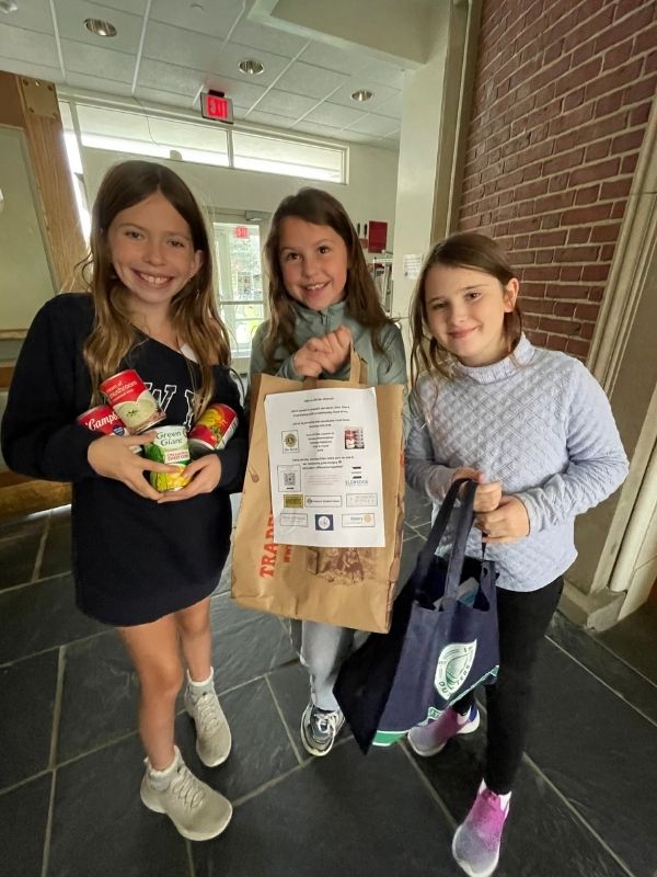 Girls at DSU Food Drive