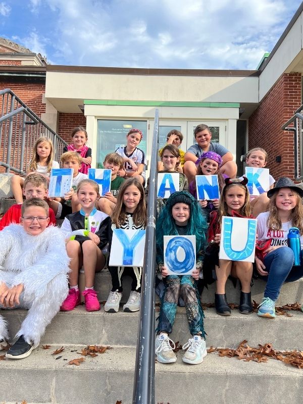 Students saying THANK YOU